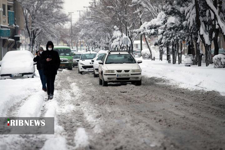 مدارس رازوجرگلان با ۲ ساعت تاخیر آغاز می‌شود