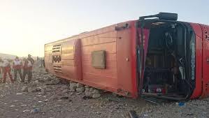 لغزندگی جاده و واژگونی اتوبوس در زنجان با ۲۸ مصدوم