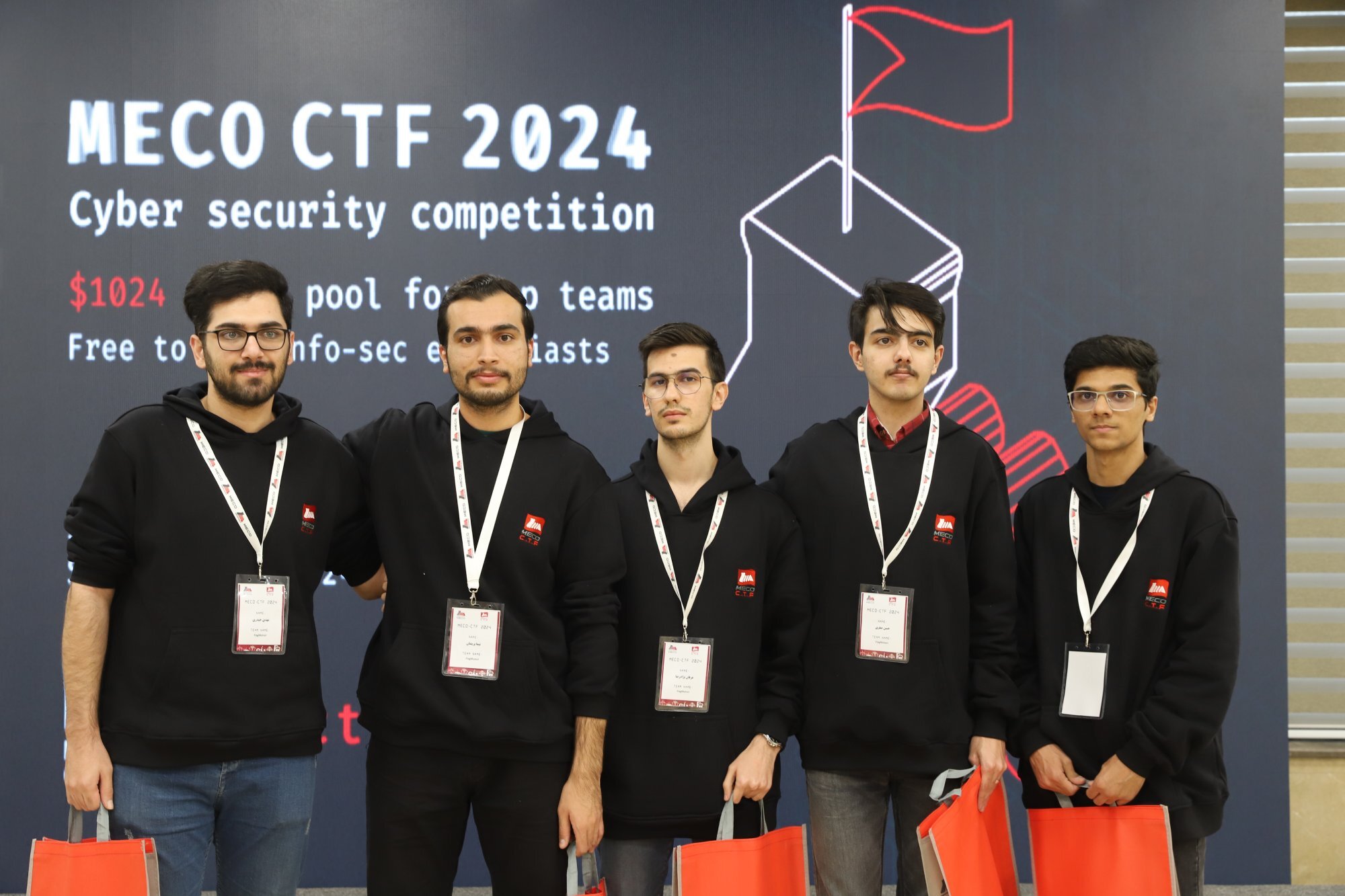 نخستین مسابقه بینالمللی فتح پرچم مکو برگزار شد نخستین مسابقه بینالمللی فتح پرچم مکو برگزار شد