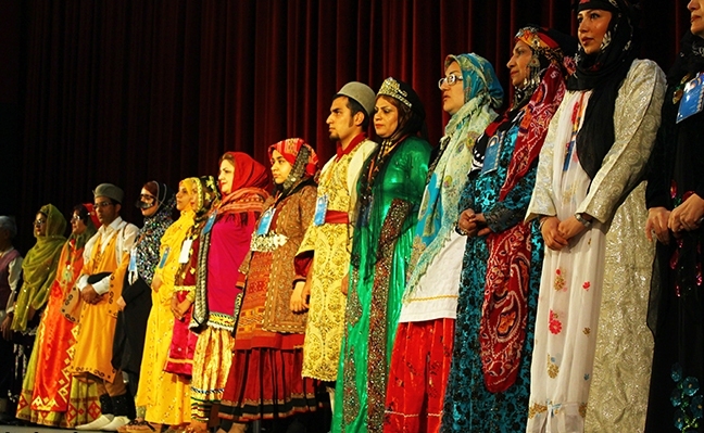 برگزاری جشنواره ملی اقوام دانشگاه فرهنگیان در بوشهر