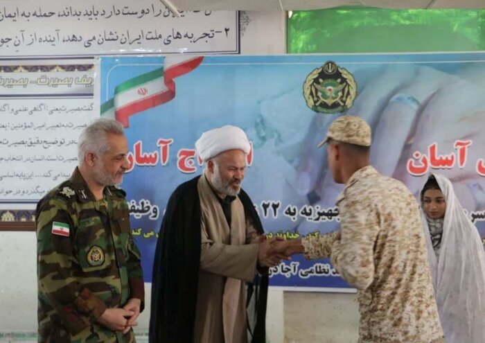 توزیع جهیزیه به سربازان متاهل ارتش در کرمان