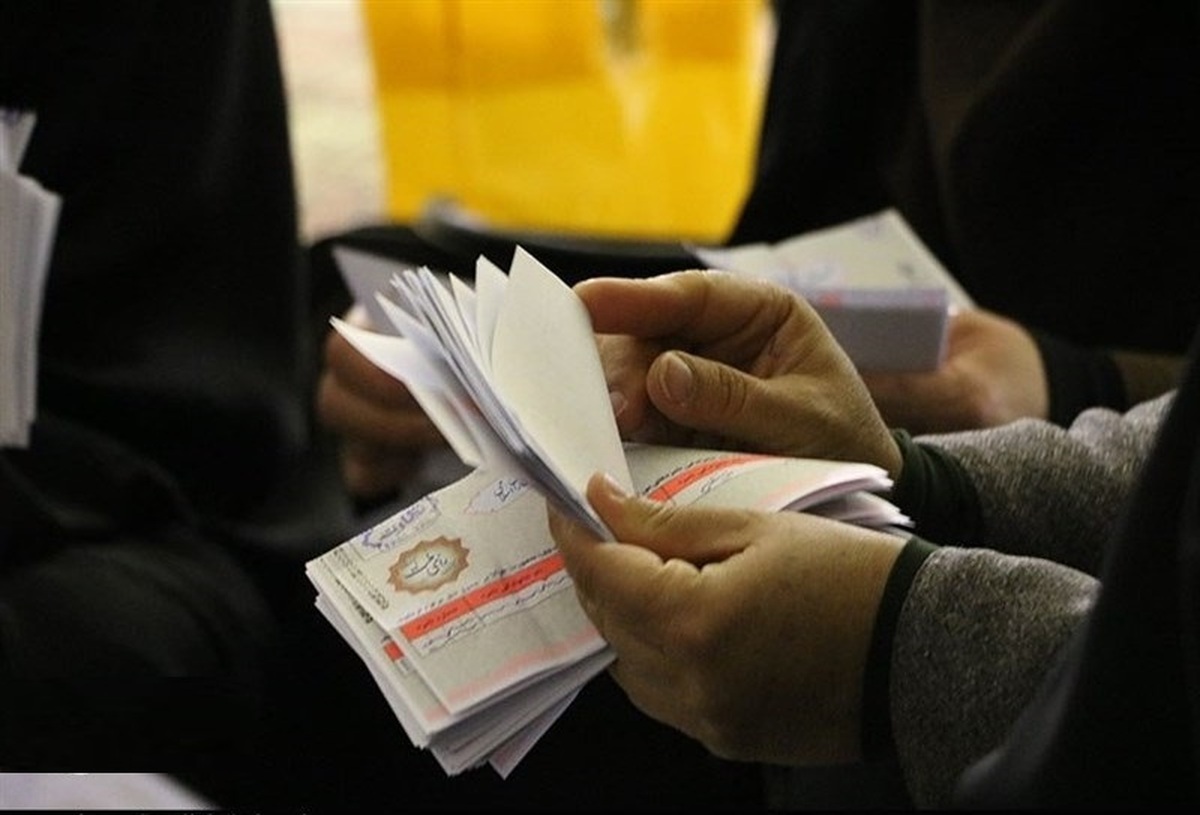 راه یافتن دو نامزد انتخابات مجلس مشهد مقدس به دور دوم