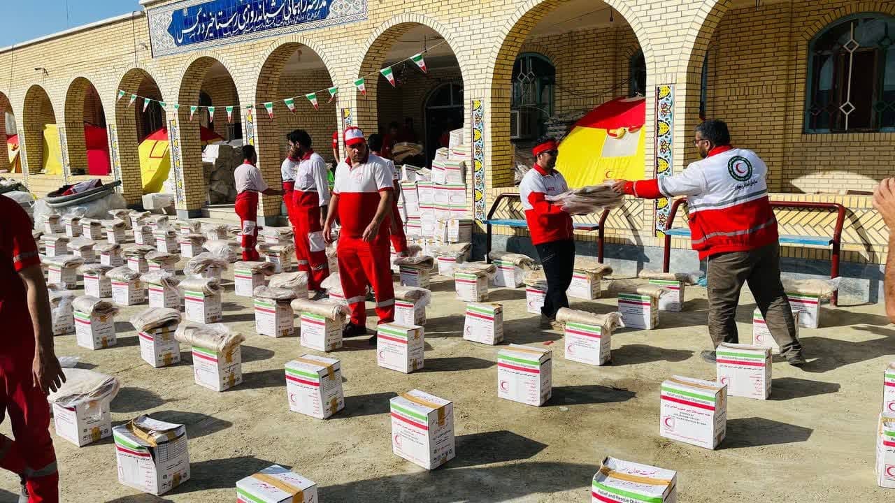 ارزیابی حدود ۲ هزار خانوار سیل‌زده سیستان و بلوچستان به همت امدادگران خراسان‌جنوبی