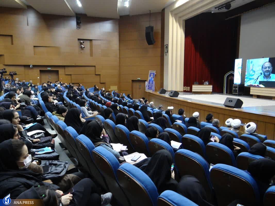 گام جدی دانشگاه آزاد اصفهان برای ترویج نهج‌البلاغه بین نسل جوان