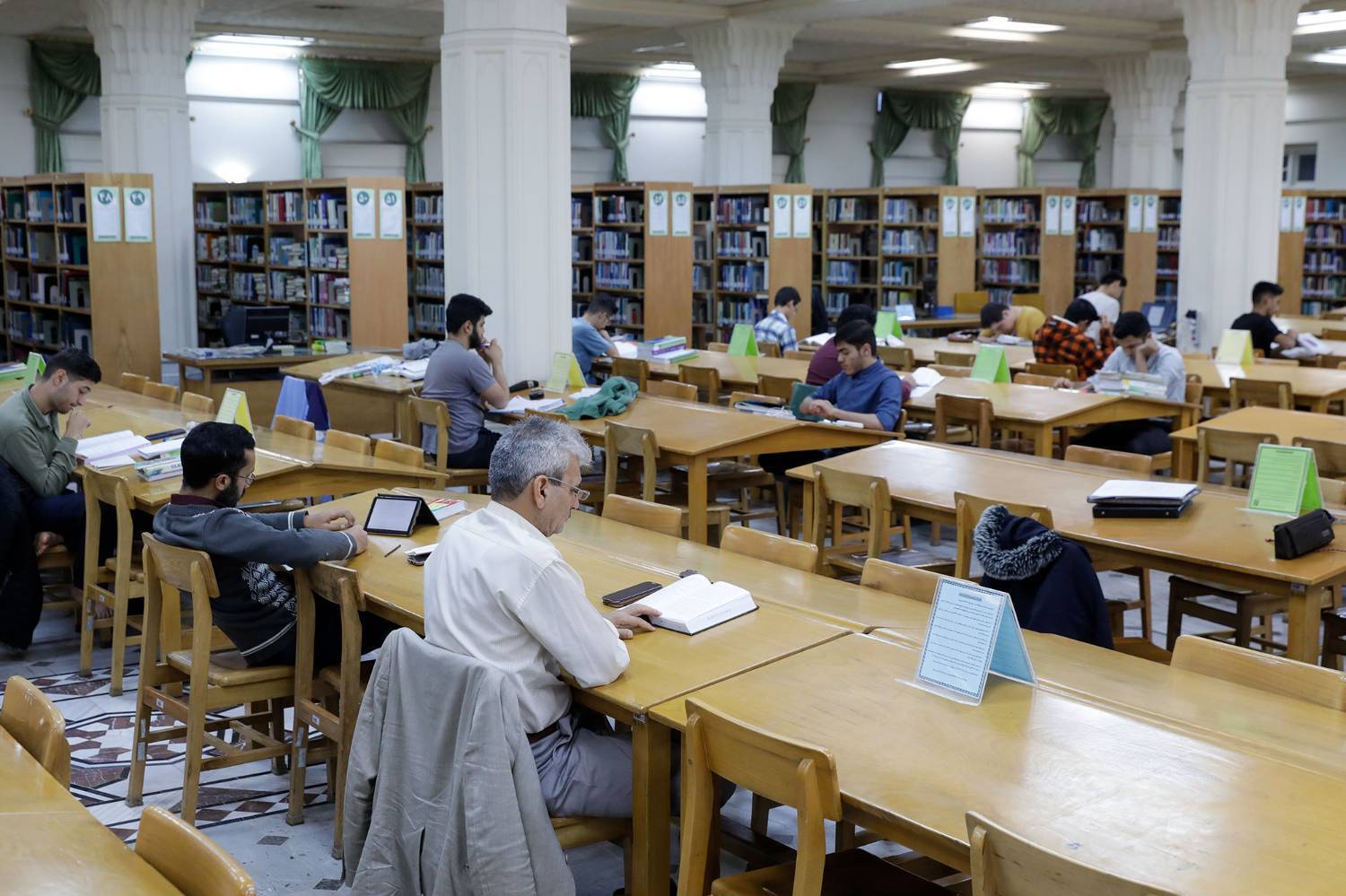اعلام ساعات فعالیت کتابخانه‌های آستان قدس در ماه رمضان و نوروز