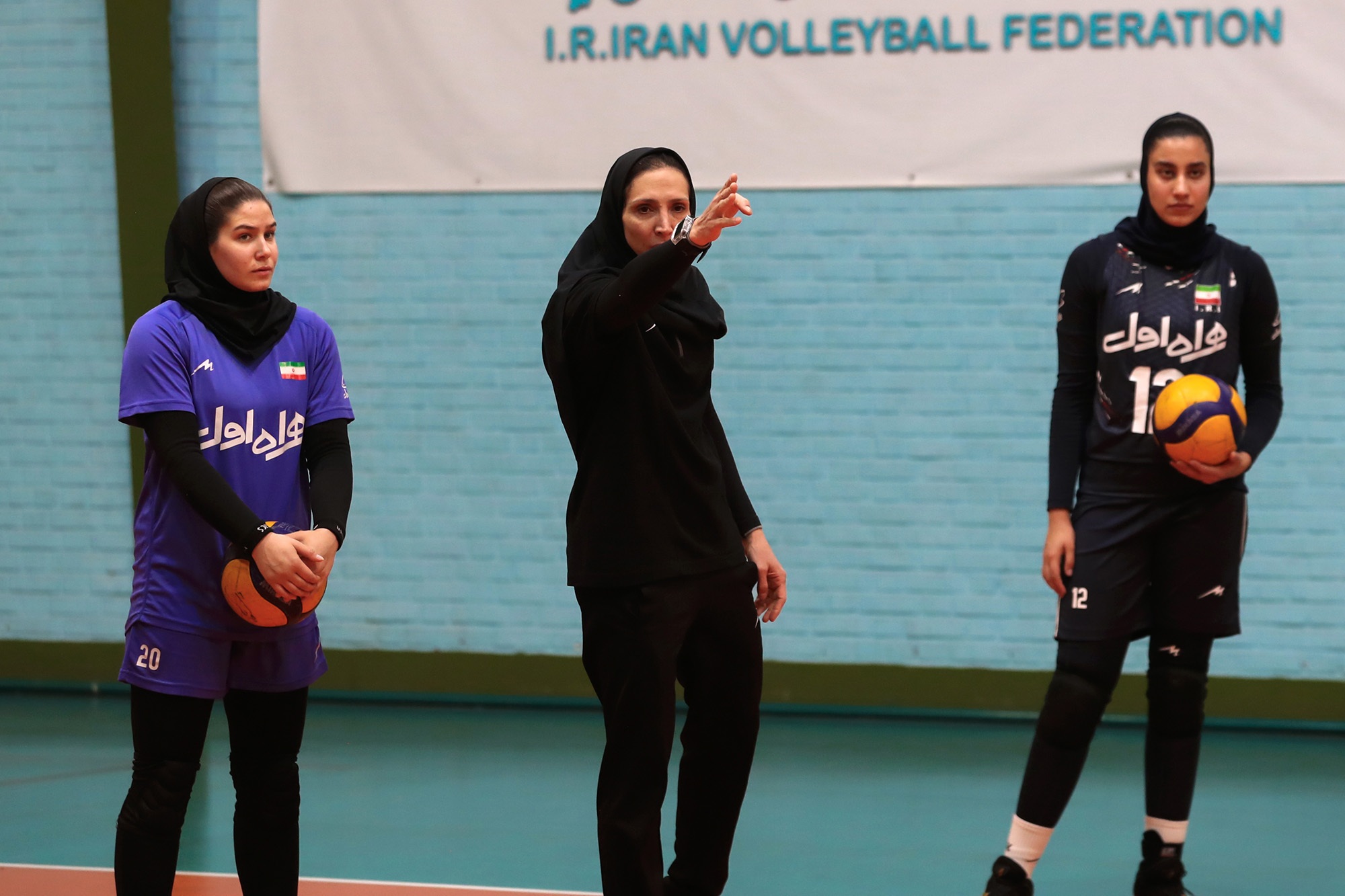 دعوت بلوری‌زاده از ۲۸ بازیکن دیگر به اردوی تیم والیبال دختران جوان