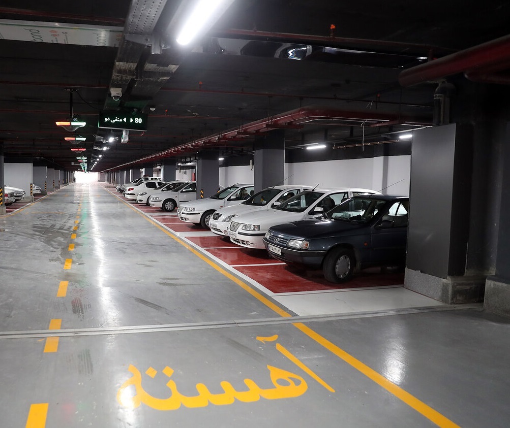 تأمین هزاران فضای پارک خودرو در هسته مرکزی مشهد برای ایام نوروز