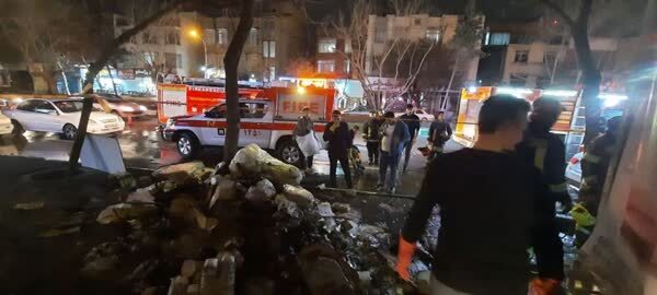 آتش سوزی فروشگاه پلاستیک فروشی در مشهد