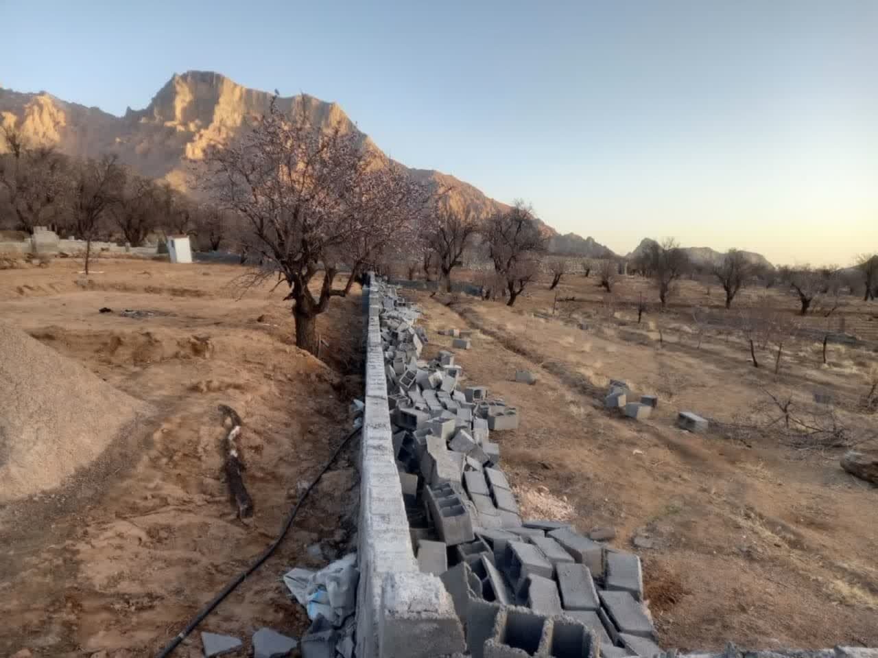 برخورد قانونی با ۸ مورد تغییر کاربری غیرمجاز در اراضی زراعی و باغی شهرستان مهریز 