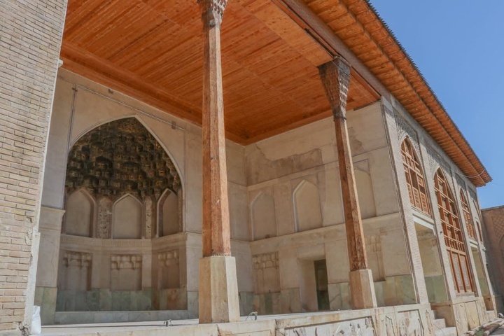در‌های عمارت تاریخی دیوان‌خانه وکیل شیراز به روی گردشگران گشوده می‌شود