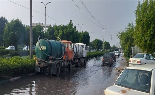 رفع آبگرفتگی در شادگان با استفاده از ۳۴ پمپ