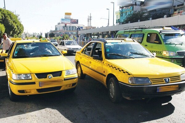 تقدیر از ۴۰۰ تاکسیران برتر شهر تهران