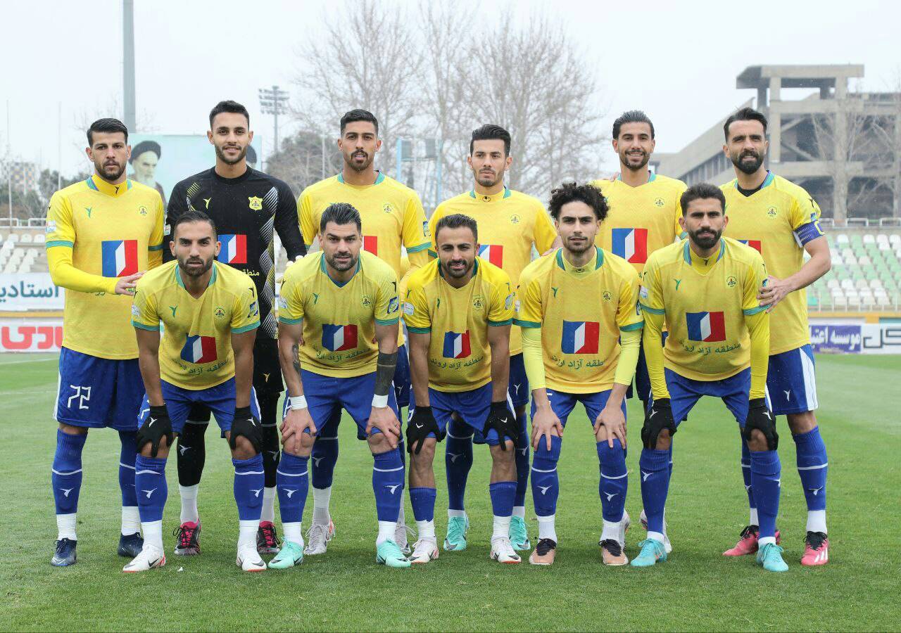 تساوی نفت آبادان در لیگ برتر فوتبال 
