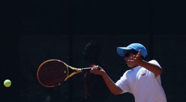 مسابقات تنیس غرب آسیا؛ پیروزی قاطع نمایندگان ایران برابر عمان