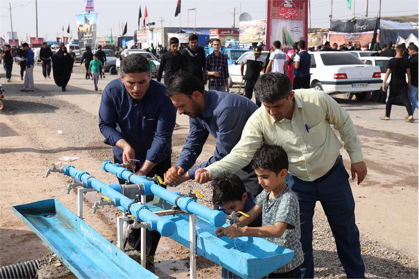 تعویض خط توزیع آب مواکب پایانه‌های مرزی خوزستان