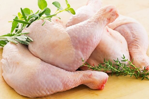 روزانه ۵۰۰ تن مرغ گرم در خراسان رضوی تولید می‌شود