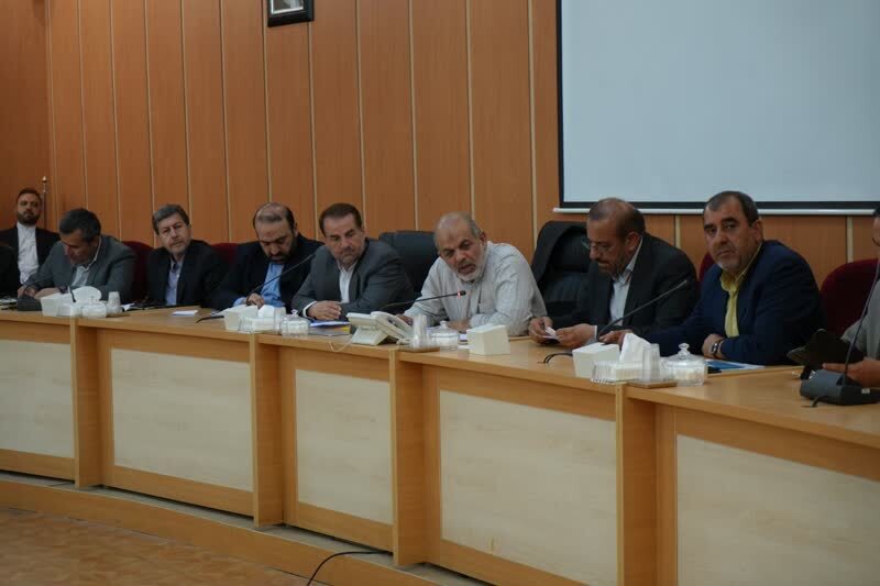 جلسه وزیر کشور با فرمانداران و شهرداران کهگیلویه و بویراحمد