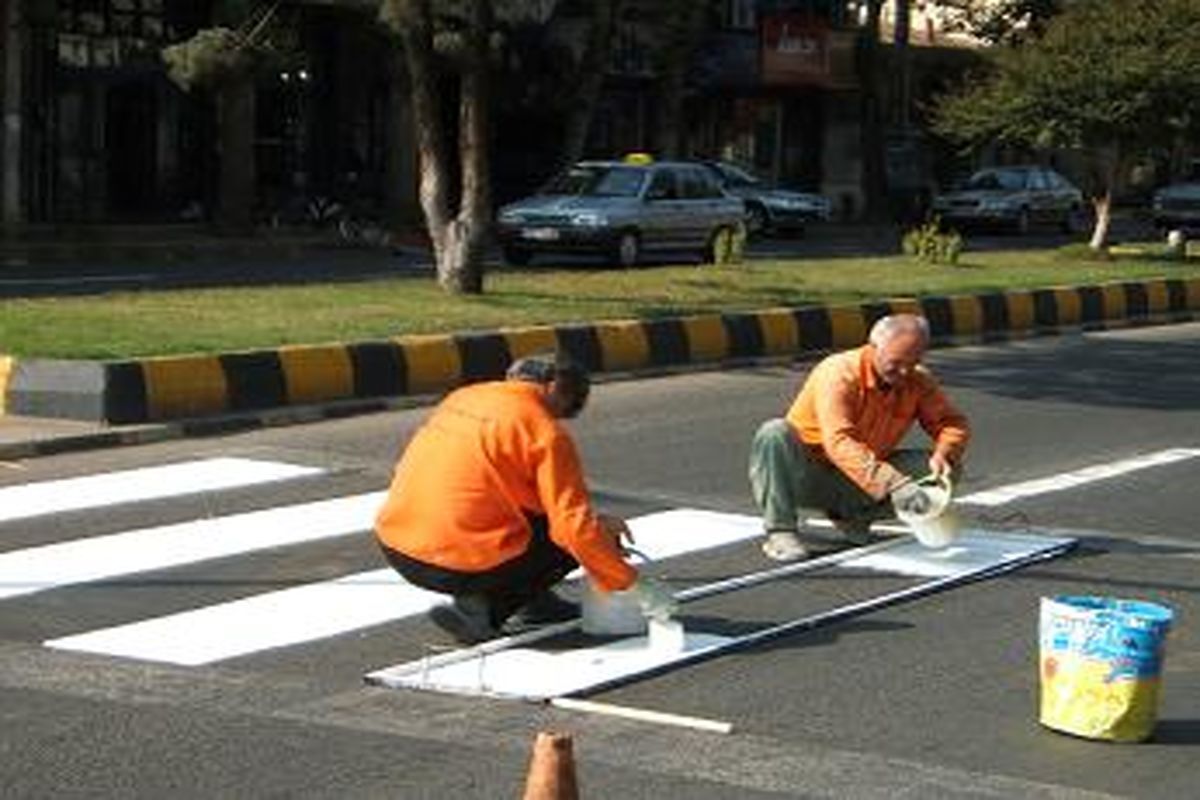 ۰ کیلومتر خط‌کشی محوری در معابر پرتردد منطقه ۲۱