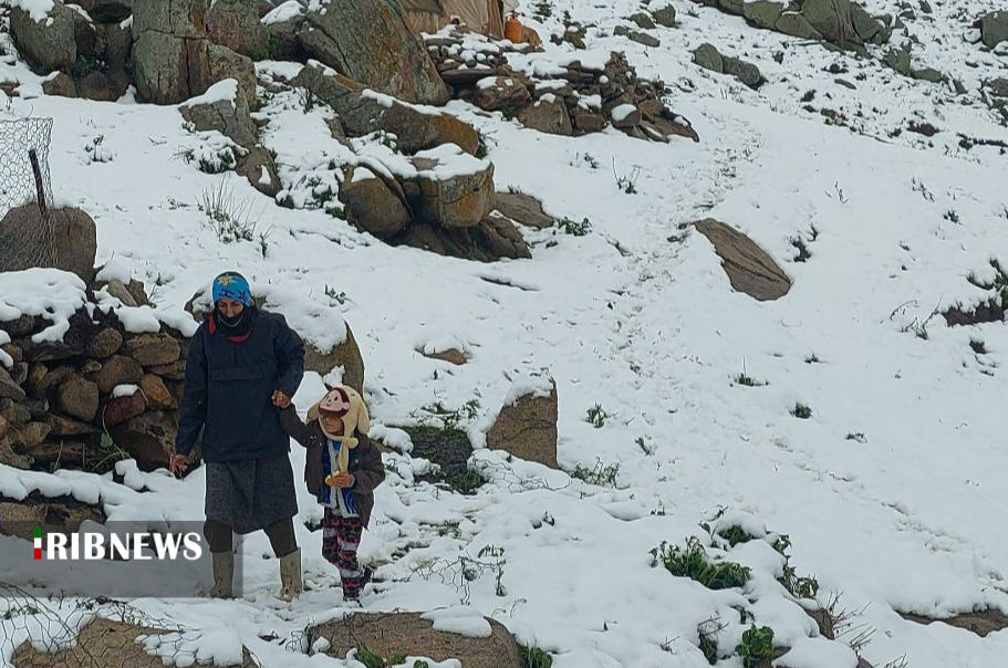 سفیدپوش شدن برخی از مناطق آذربایجان‌ شرقی