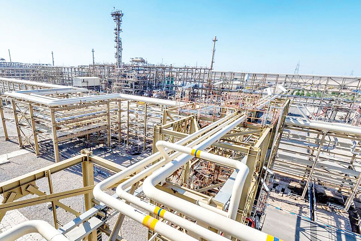 بهره برداری از طرح های بزرگ نفتی خوزستان در سفر رییس جمهور