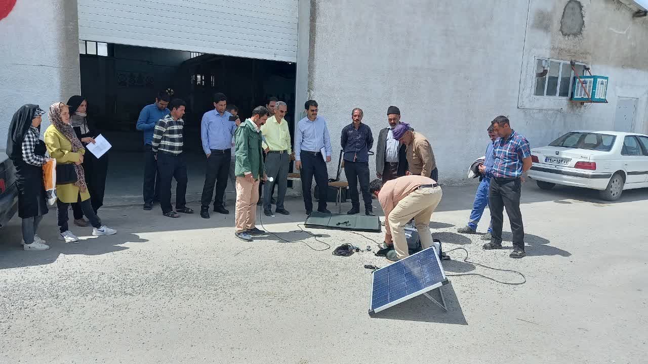 تخصیص ۵۲ دستگاه پنل (پکیج) خورشیدی به عشایر شهرستان درگز