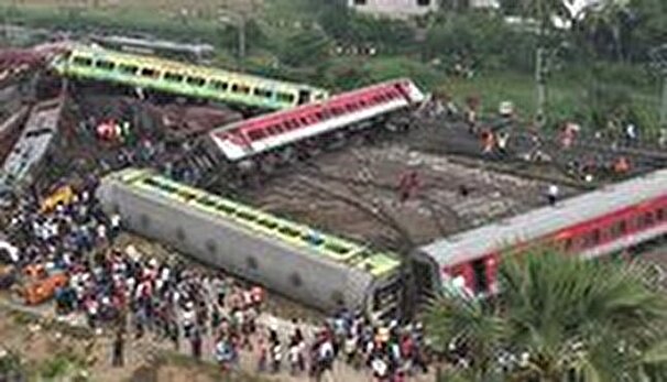 افزایش قربانیان حادثه قطار در هند به ۲۸۸ نفر