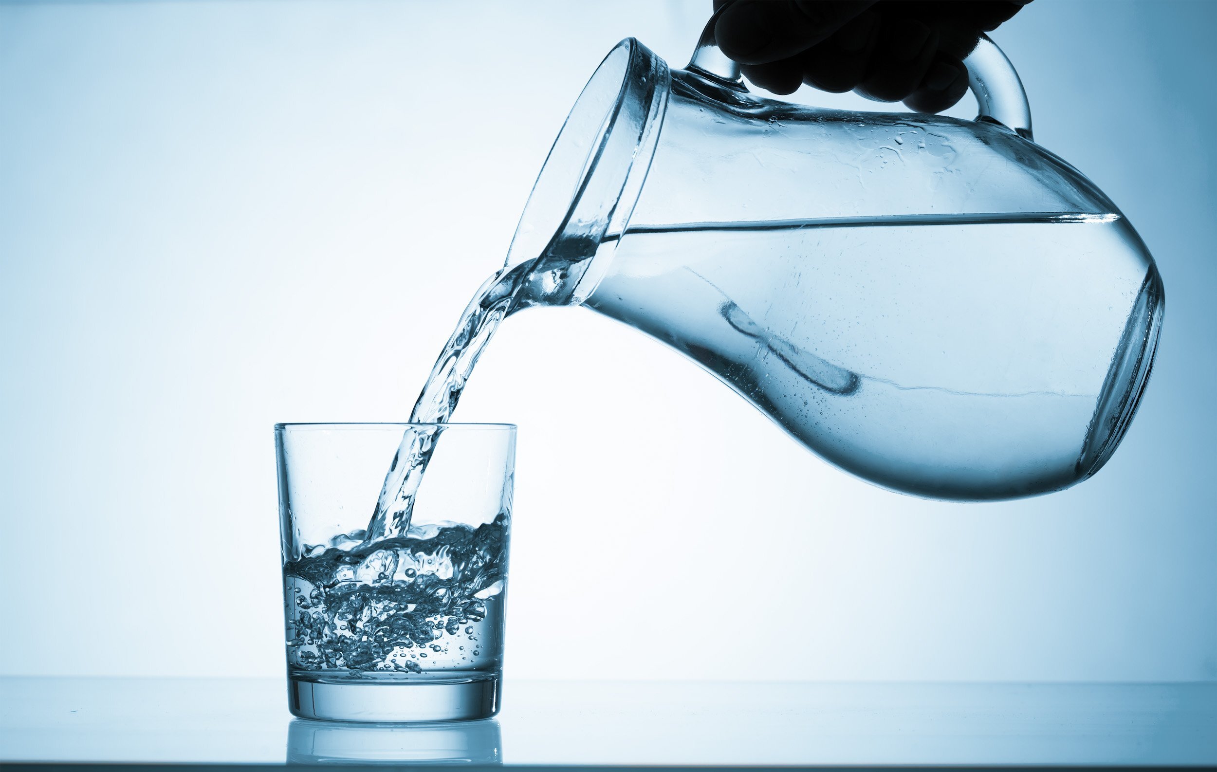 توصیه هایی برای جلوگیری از کاهش آب بدن در فصل گرما