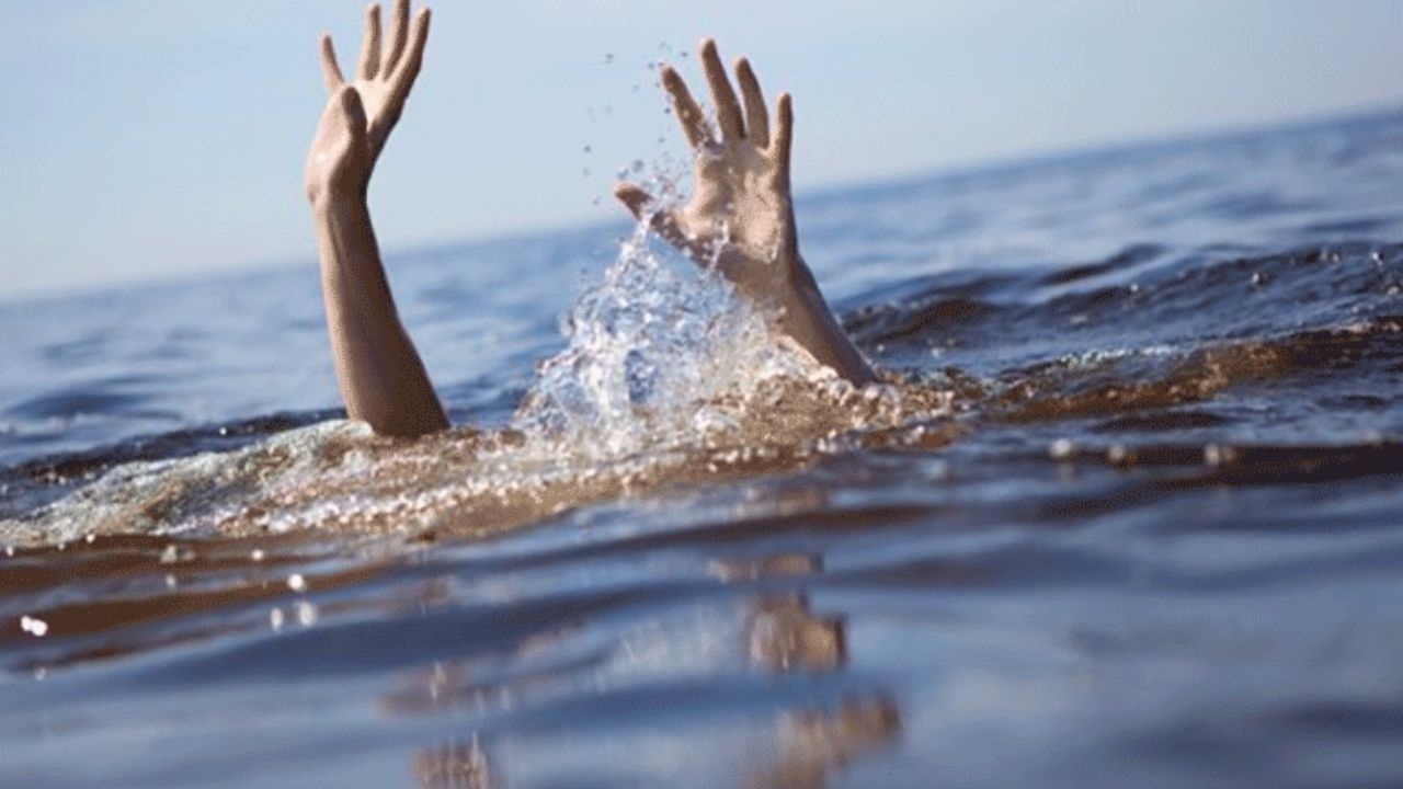 نجات دو فرد غرق شده در چشمه آب گرد و رودخانه منج