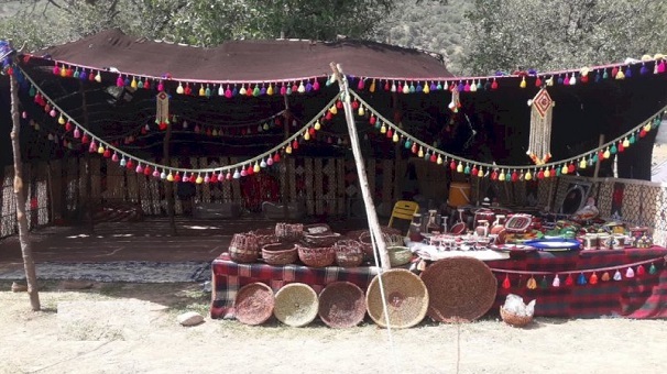 برپایی نمایشگاه صنایع‌دستی در روستای جله دورود