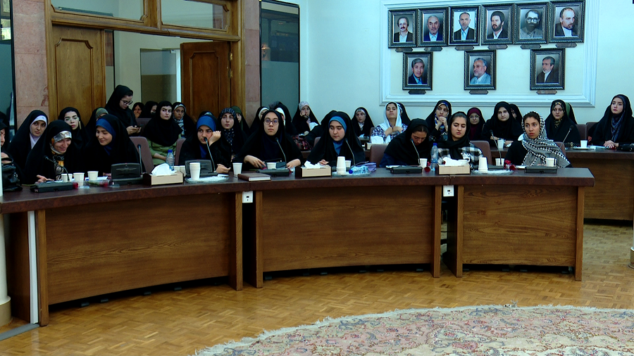 طرح دغدغه های دختران با استاندار آذربایجان شرقی