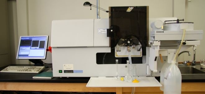 تجهیز آزمایشگاه غذا و داروی اهواز به دستگاه جذب اتمی