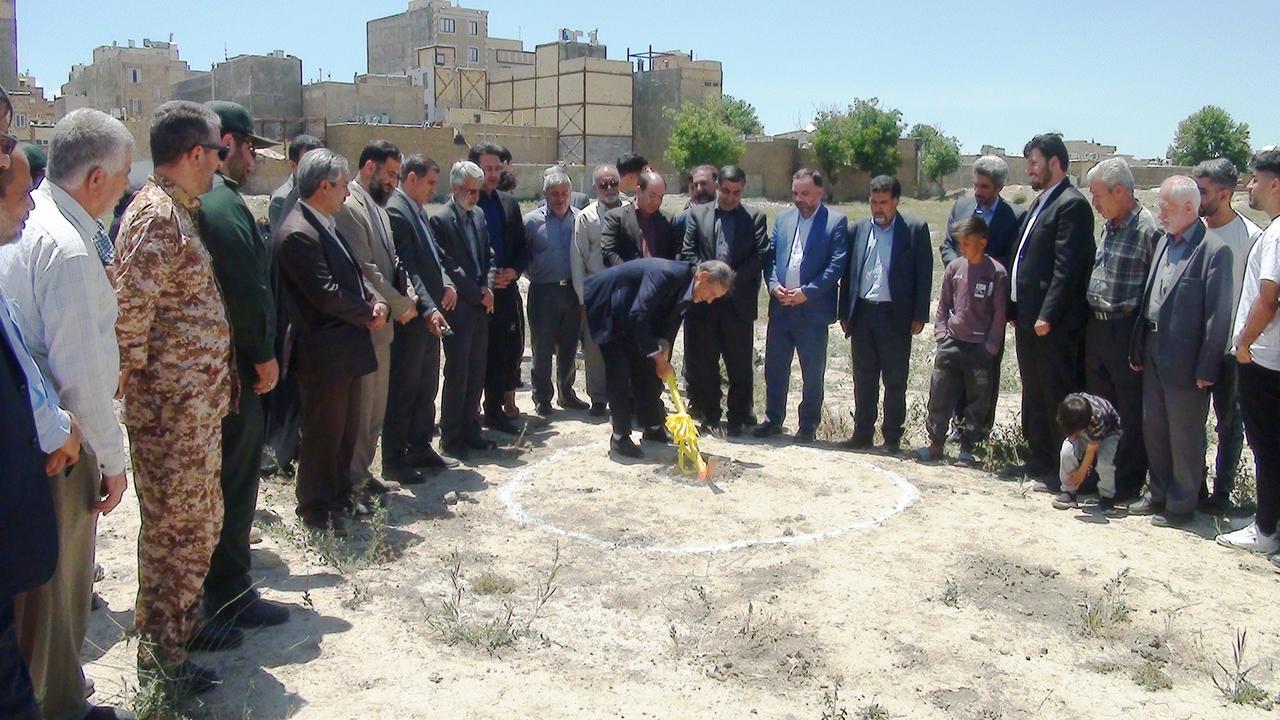 به همت خیر البرزی مدرسه ۱۲ کلاسه در مهر شهر ساخته می شود