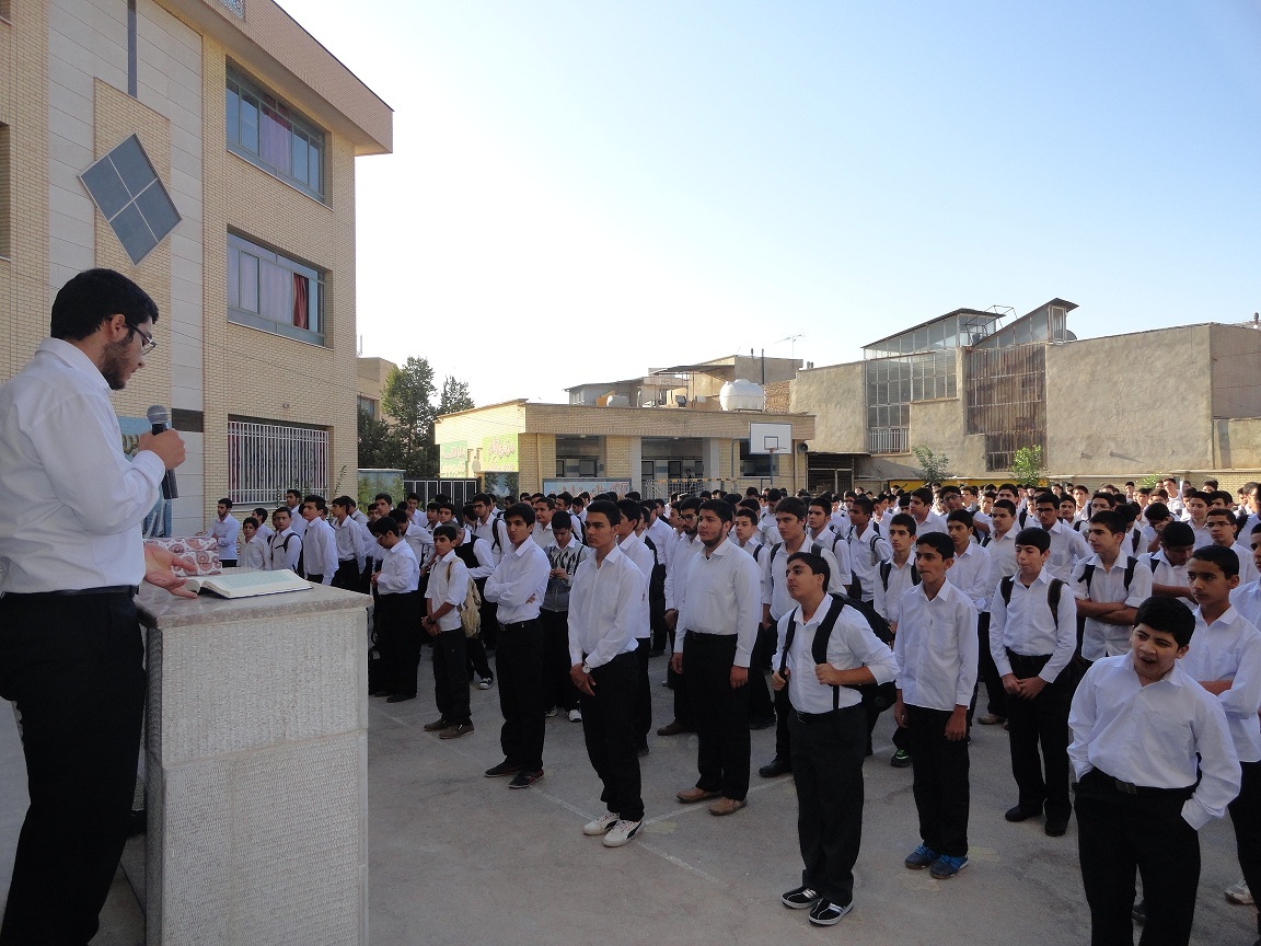تحصیل هزاران دانش آموز خوزستانی در ۹۹ مدرسه شاهد در استان