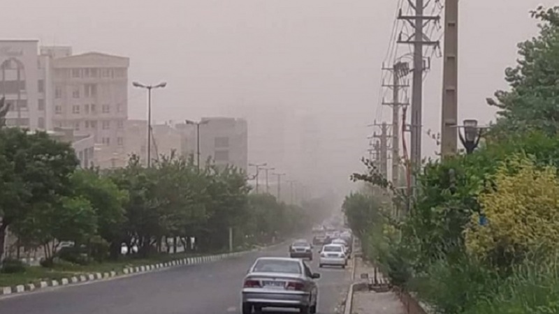 جولان گرد و خاک در آسمان شهرهای جنوب آذربایجان غربی