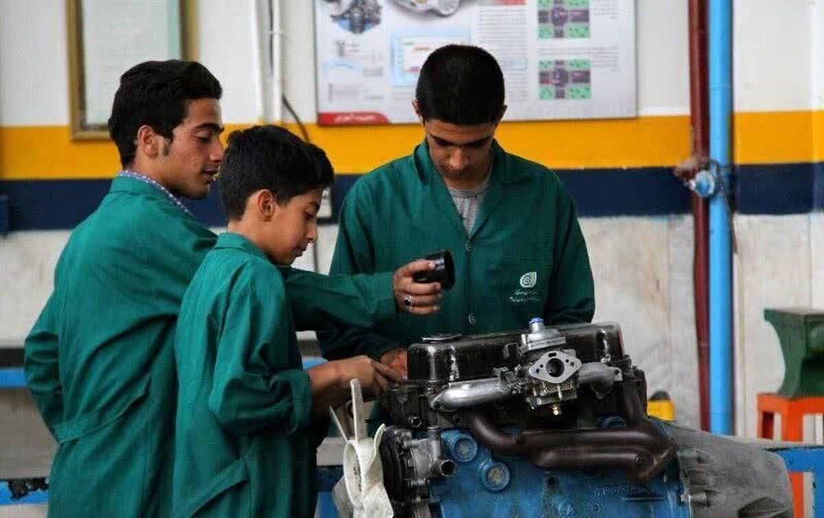 راه اندازی سرای مهارت آموزی در خوابگاه‌ها و محل اسکان دانشجویان در خوزستان