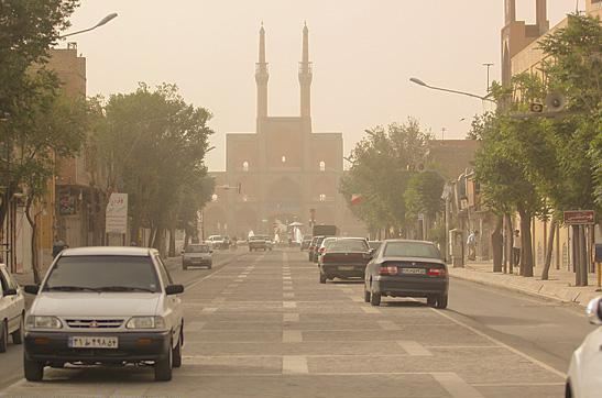 گرد و خاک در راه استان