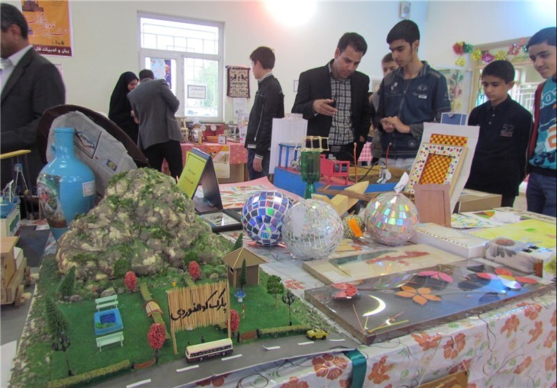 رقابت ۱۰۰ هزار دانش آموز خوزستانی در مرحله منطقه ای جشنواره خوارزمی