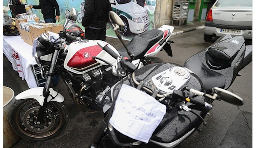 دستگیری سارق موتورسیکلت در بلوار مشیریه