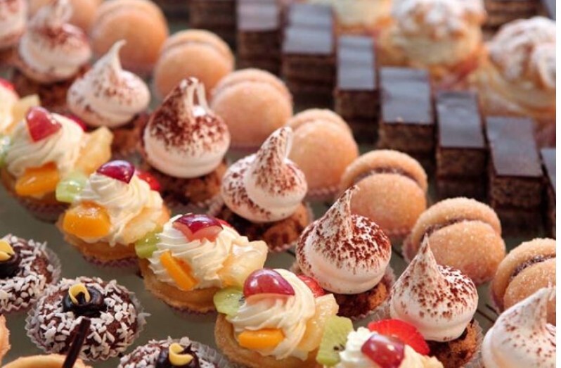 اعلام قیمت جدید شیرینی‌های «شهر فرنگ»