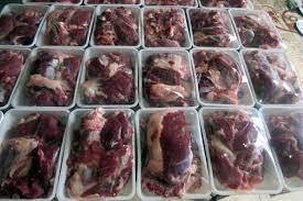 توزیع بیش از هزار کیلوگرم گوشت بین نیازمندان رودان