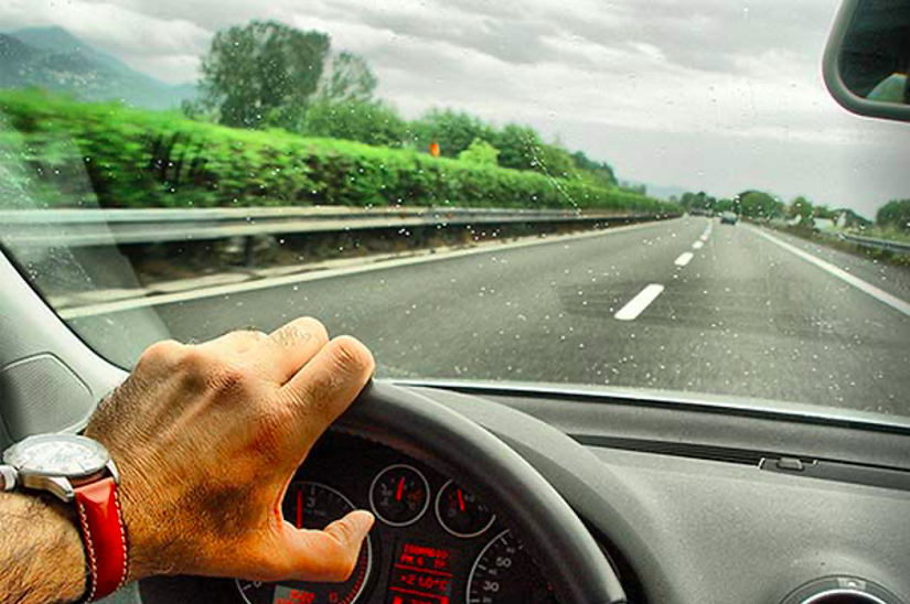 پیشگیری از تصادف در سفرهای تابستانی با رانندگی هوشمندانه