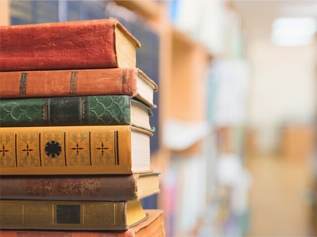 توزیع ۱۱ هزار جلد کتاب در شیراز
