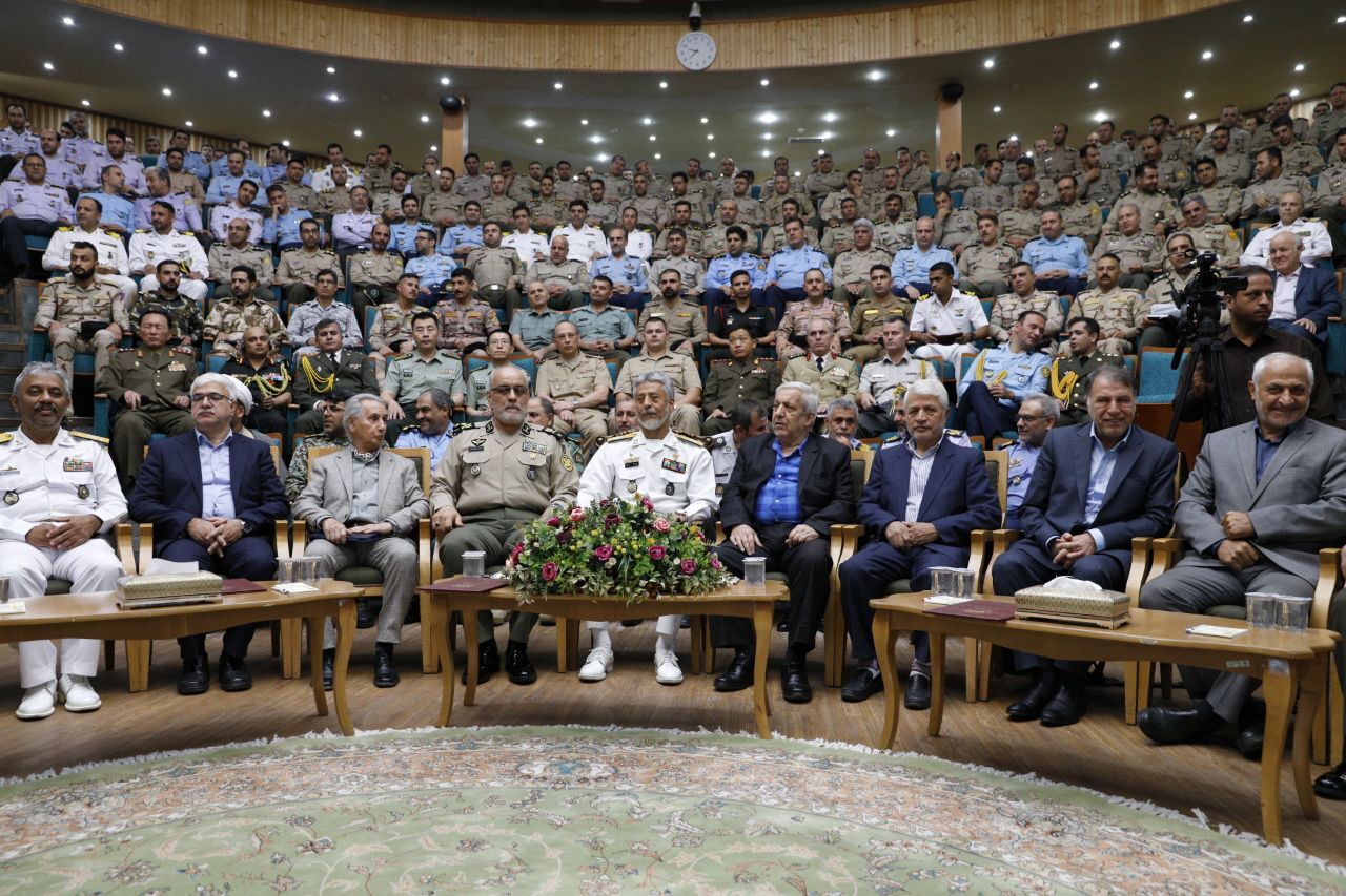 برگزاری آیین گرامیداشت نودمین سالگرد تاسیس دانشگاه فرماندهی و ستاد ارتش