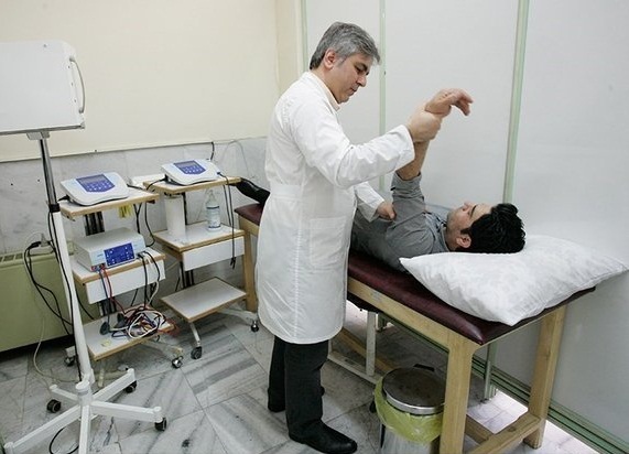 بهره مندی بیش از ۷ هزار نفر از خدمات درمانی و توانبخشی هلال احمر خوزستان