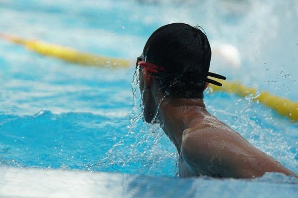 نجات غریق قهرمانی کشور؛ صدرنشینی تهران در ماده ٤ در ٥٠ متر با مانع
