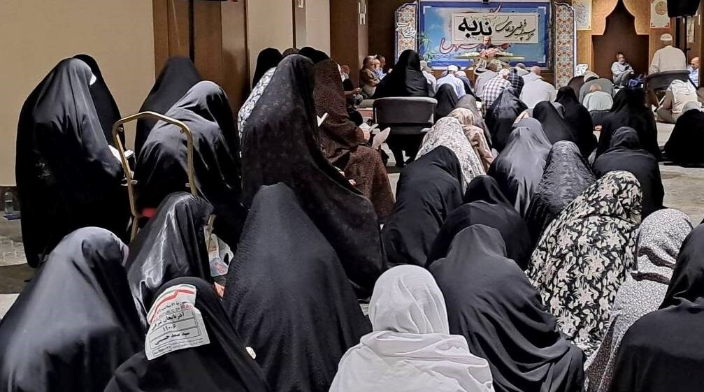 برگزاری دعای ندبه زائران ایرانی در مکه