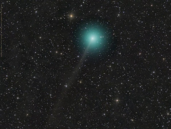  دنباله‌دار اطلس C/۲۰۲۳ E۱ در نزدیکی حضیض