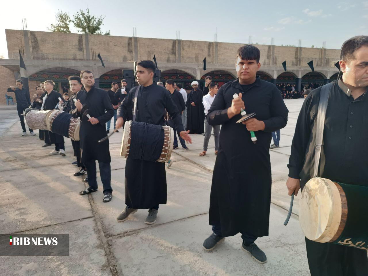 بانگ چاووش محرم در شهر بهمن طنین انداز شد