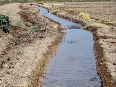 بهسازی کانال‌های آبیاری در حمیدیه