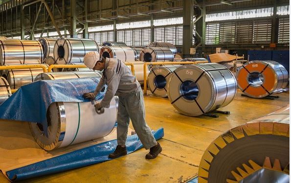 افزایش ۸ و هشت دهم درصدی تولید فولاد خام ایران
